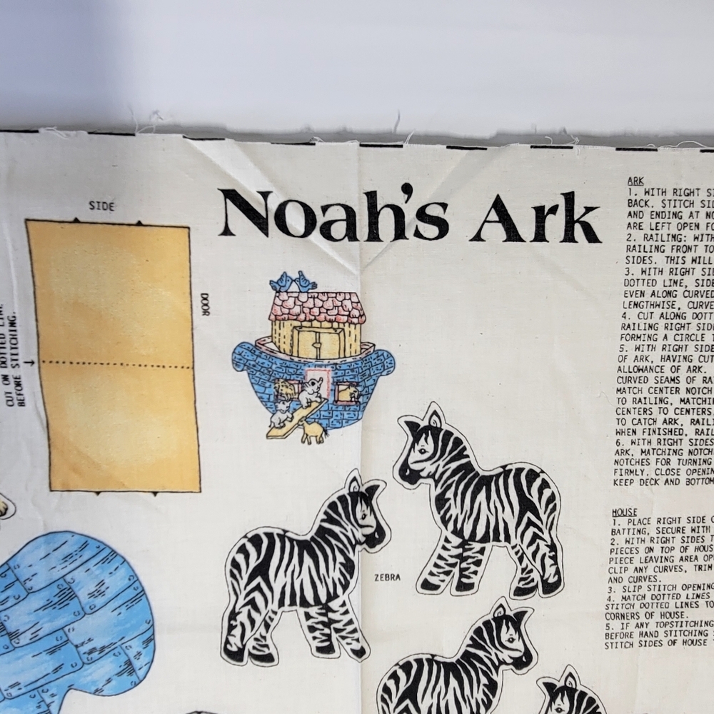 Springs Industries Noahs Ark Cut and Sew Panel With Animals New - Picture 2 of 16